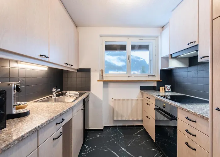 The Eiger Express - Grindelhomes * גרינדלוולד