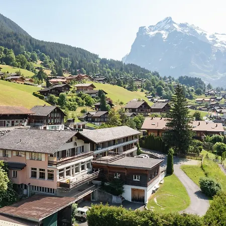The Eiger Express - Grindelhomes グリンデルヴァルト